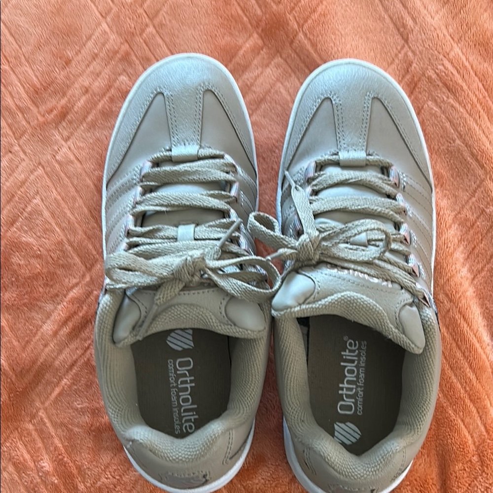 K-Swiss Beige Women's Sneakers